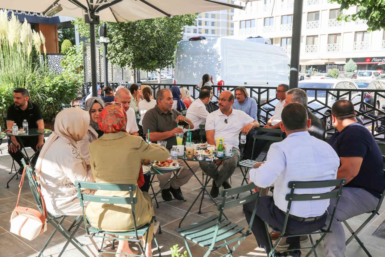 Haki Kafe’den Konya’ya dördüncü şube! Yenişehir’de kapılarını açtı 3